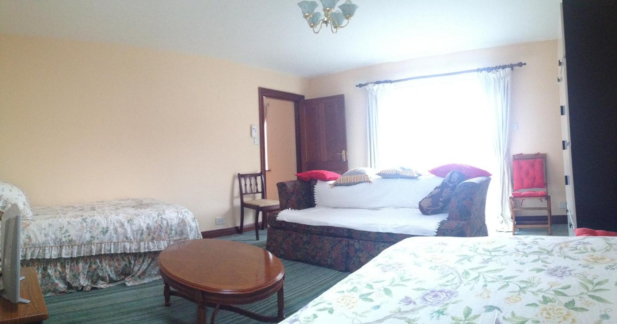 White Hill Country House B&B Castleblayney Bagian luar foto
